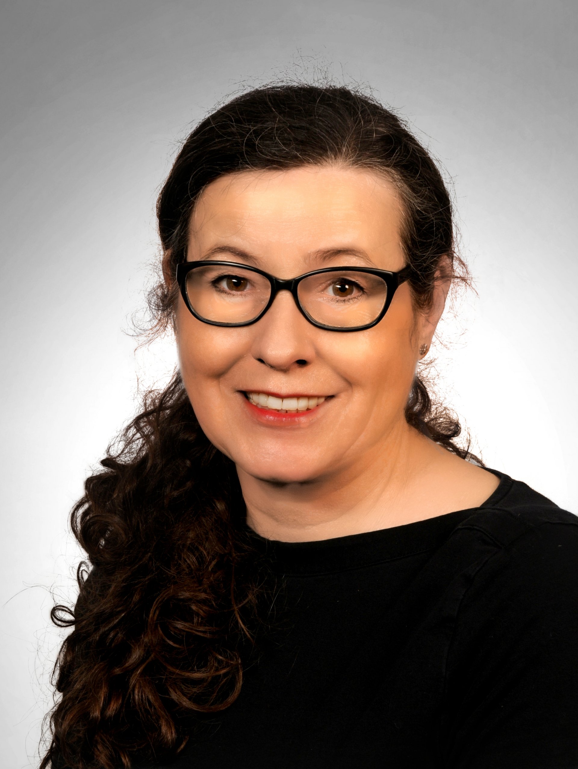 Stephanie Valenta-Kruth